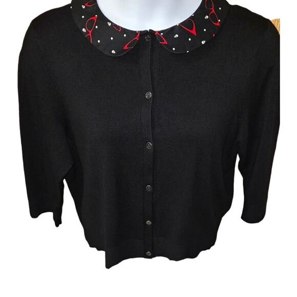 TORRID RETRO CHIC SKULLS/SUNGLASSES DESIGN COLLAR 3/4 Sleeve button- up Sweater - Picture 2 of 16